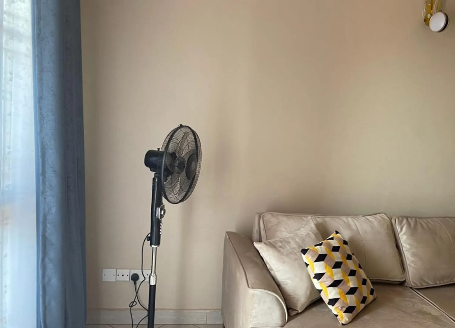 Cosy Roadside Apartment With Fiber Internet Καμπάλα