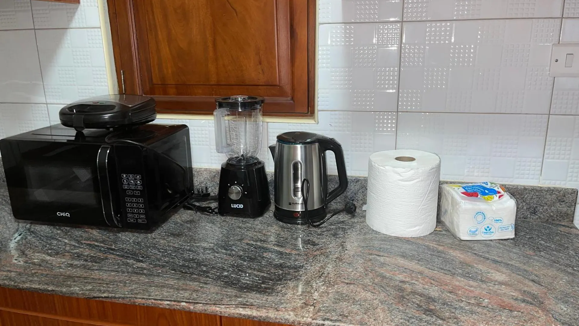 Cosy Roadside Apartment With Fiber Internet Καμπάλα